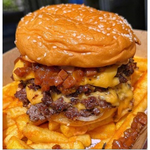 BACON JAM DOUBLE SMASH CHEESEBURGER 