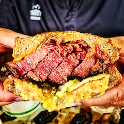  SMOKED PASTRAMI REUBEN SANDWICH
